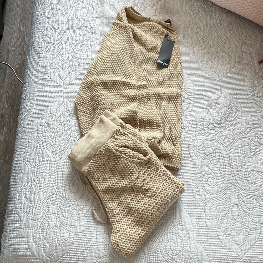 US size XS Tan Knit Sweater and Pants